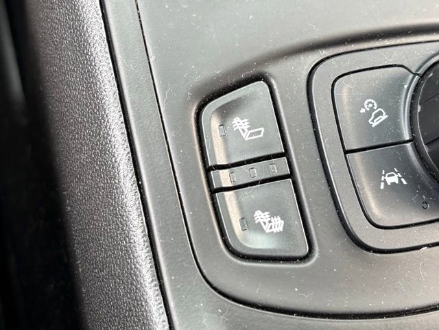 Used 2020 GMC Terrain SLE w/ Driver Convenience Package AWD/4WD image 17