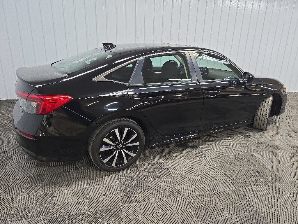 Used 2023 Honda Civic EX image 3