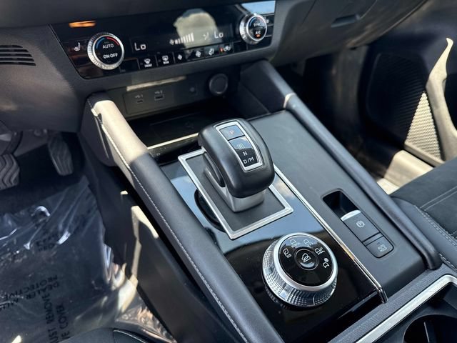 Used 2024 Mitsubishi Outlander SE FWD image 25