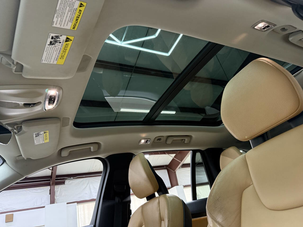 Used 2016 Volvo XC90 T6 Momentum w/ Momentum Plus Package image 30