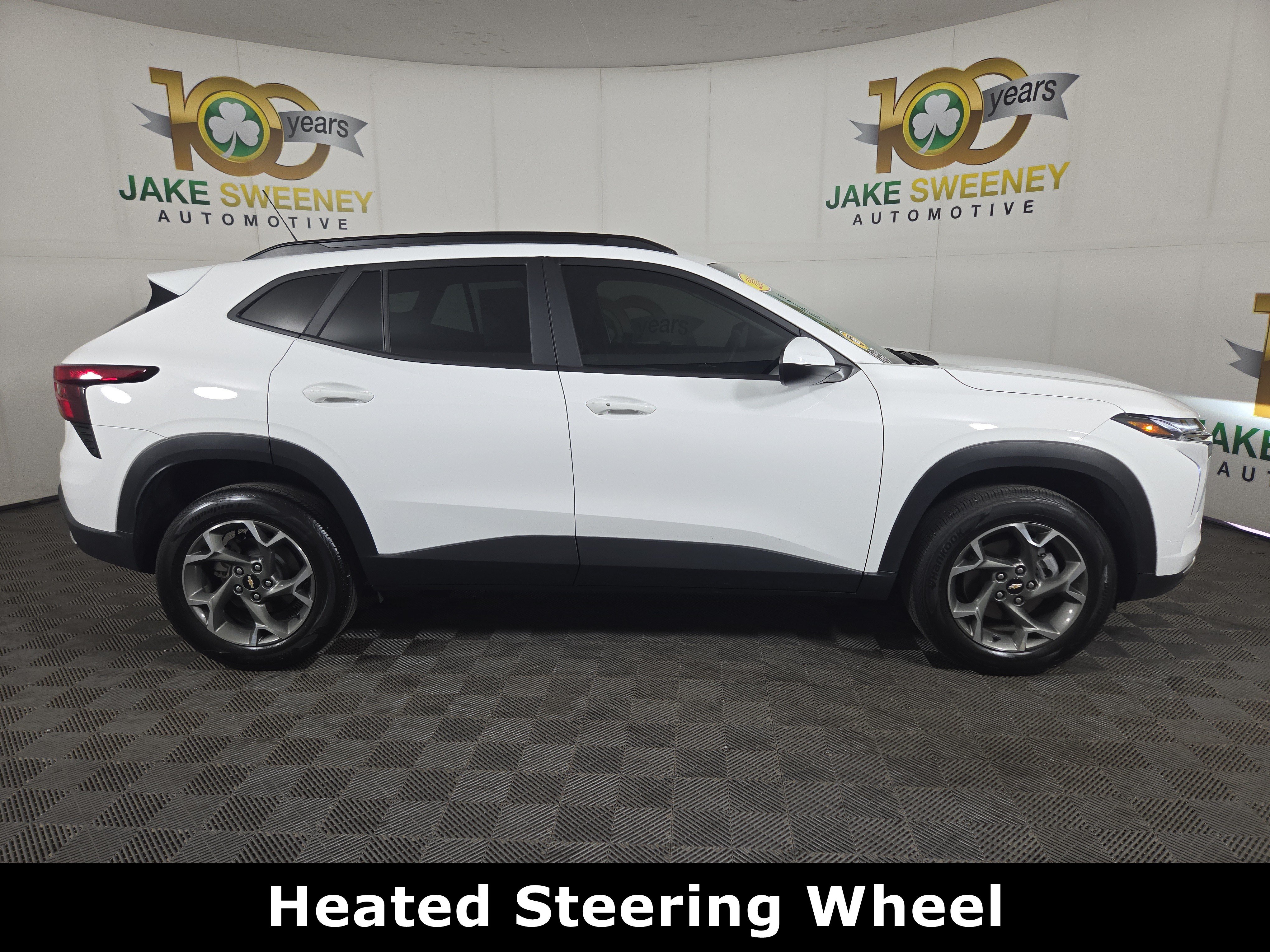 Certified 2024 Chevrolet Trax LT w/ Driver Confidence Package FWD image 10
