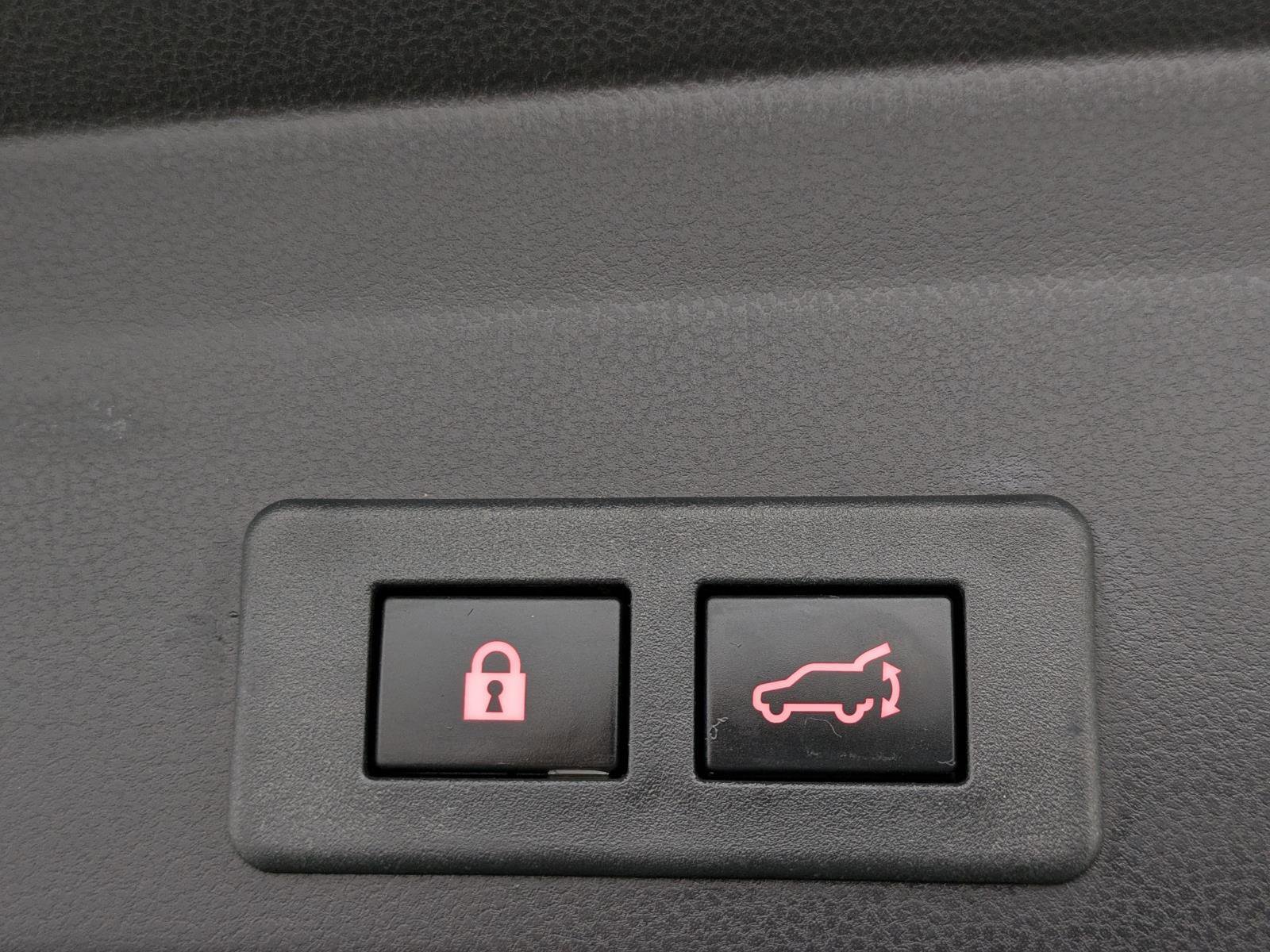 Used 2023 Subaru Ascent Touring image 16