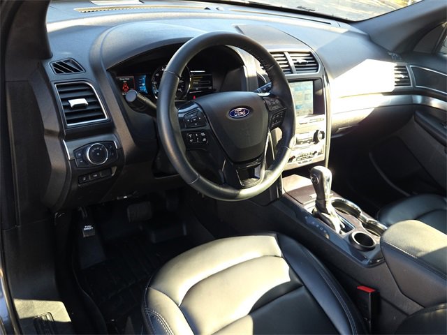 Used 2019 Ford Explorer XLT w/ Equipment Group 202A image 17