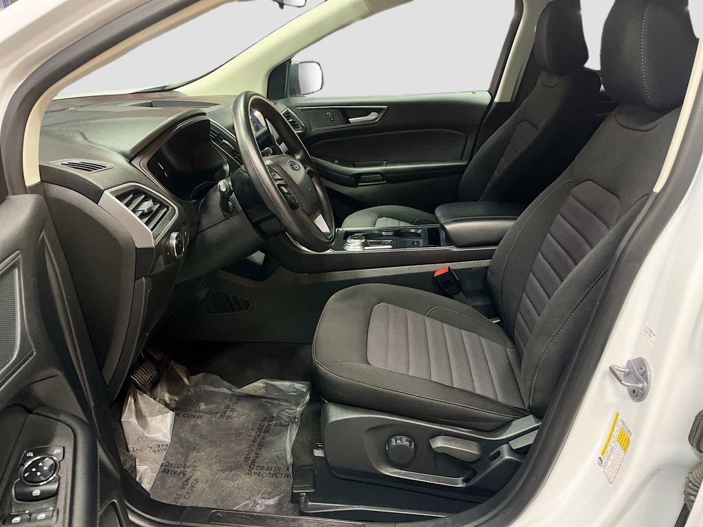 Used 2024 Ford Edge SE image 19