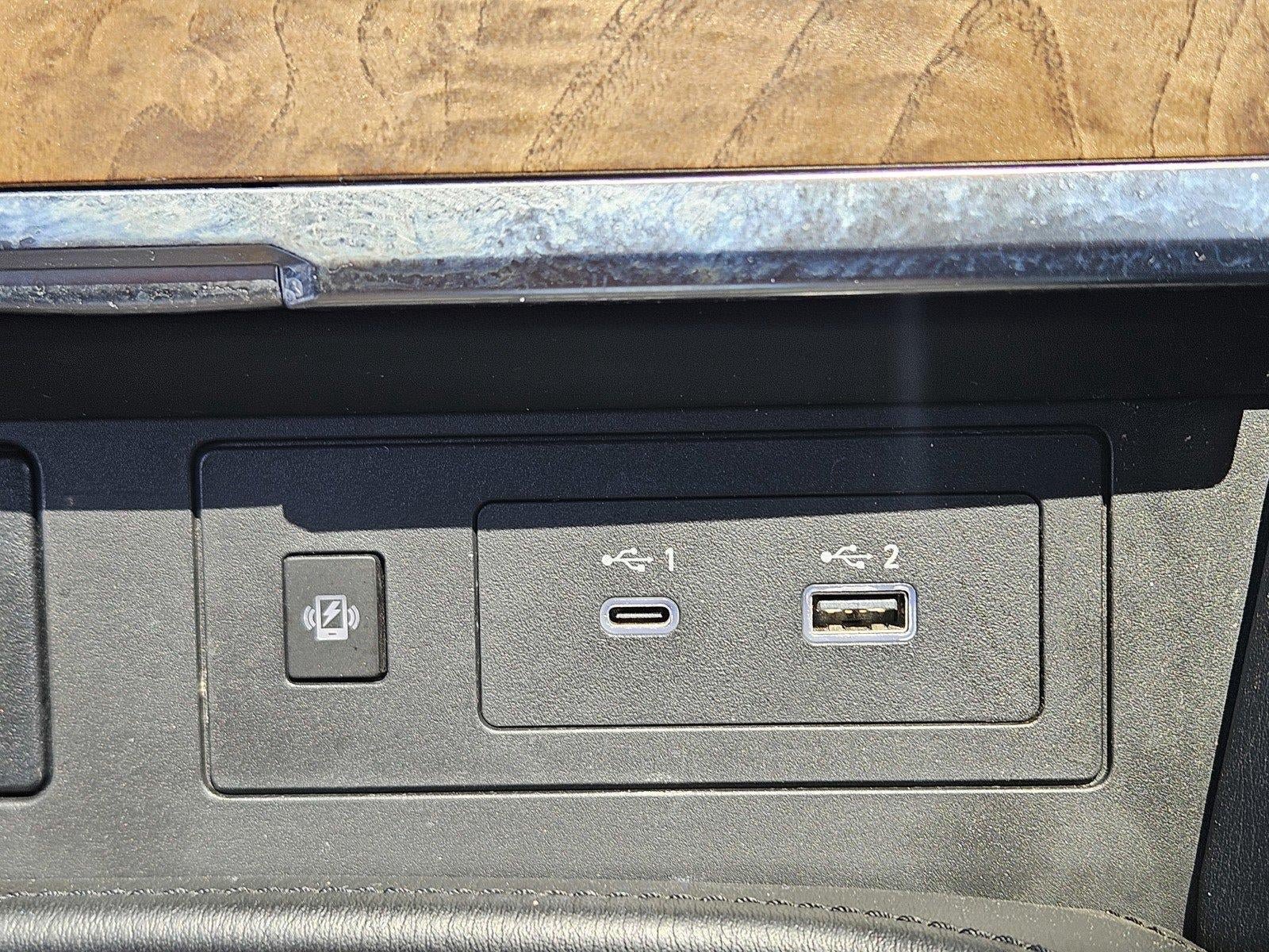 Used 2022 Nissan Armada SL w/ Captain's Chairs Package RWD image 19