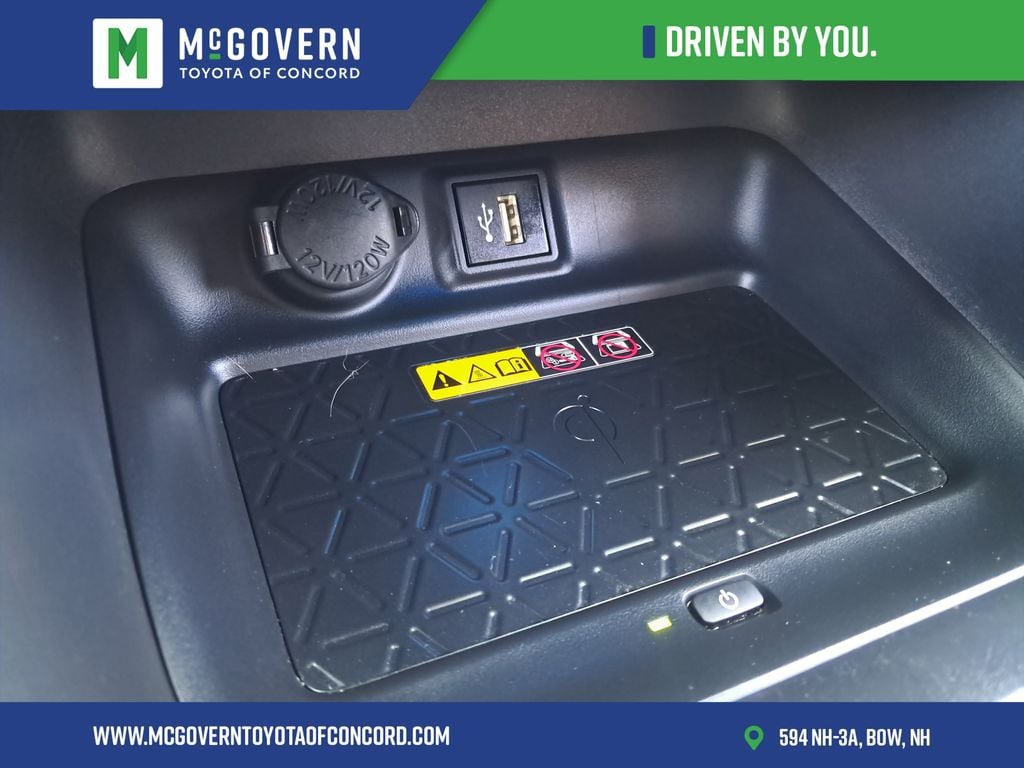Used 2024 Toyota RAV4 XSE w/ Weather Package AWD/4WD image 32