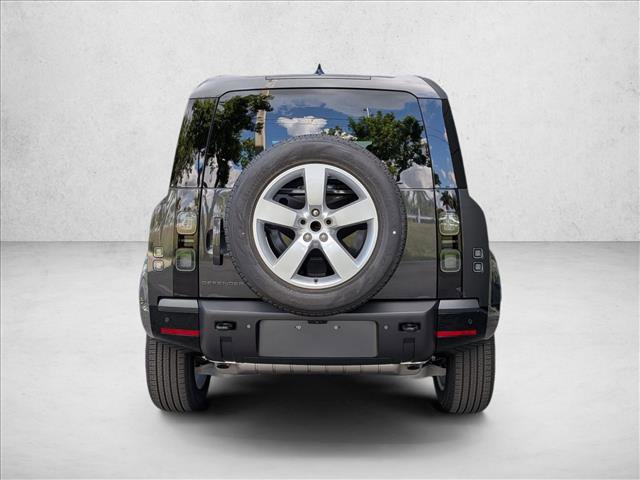 New 2026 Land Rover Defender 110 X-Dynamic SE image 7