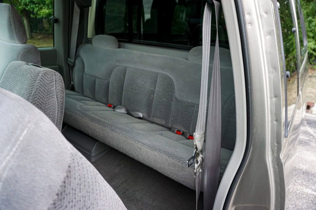 Used 1998 Chevrolet Silverado 1500 4x4 Extended Cab w/ Preferred Equipment Group 2 image 52