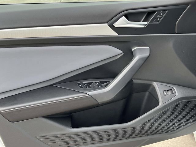 New 2026 Volkswagen Jetta SE image 9