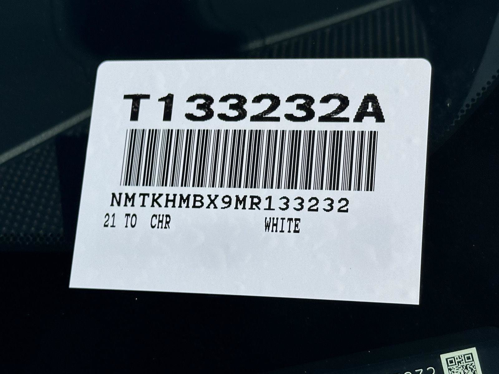 Used 2021 Toyota C-HR LE FWD image 15