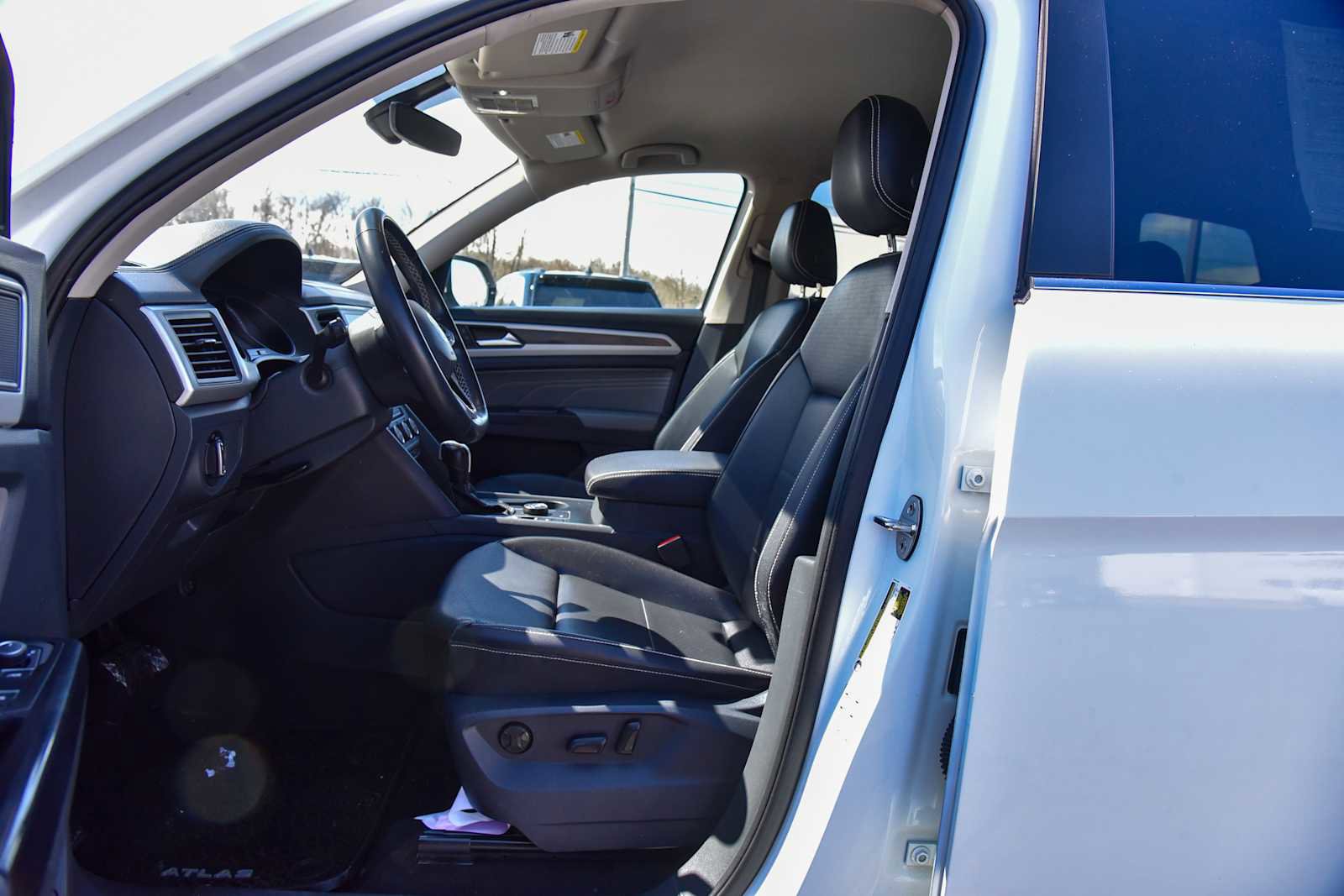 Used 2021 Volkswagen Atlas SE AWD/4WD image 14