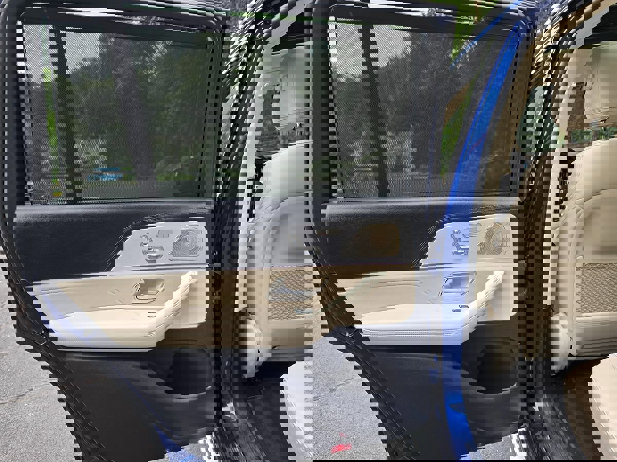 Used 2022 Mercedes-Benz GLS 450 4MATIC image 32