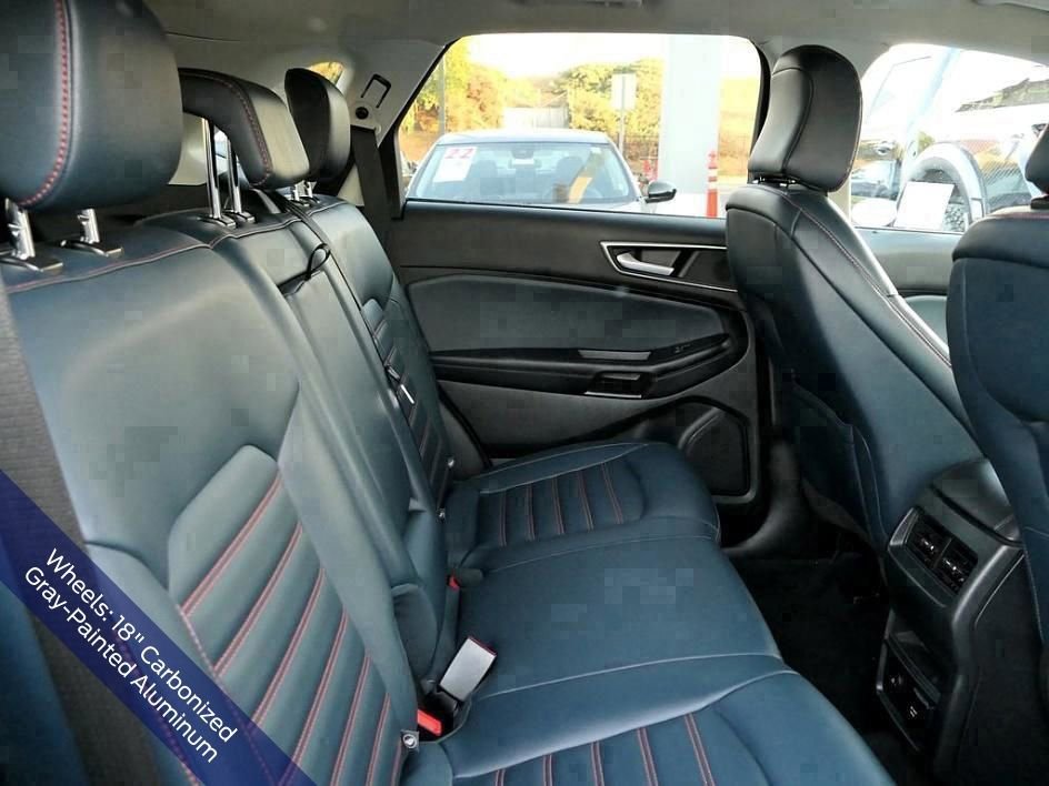 Used 2023 Ford Edge SEL w/ Sport Appearance Package image 25