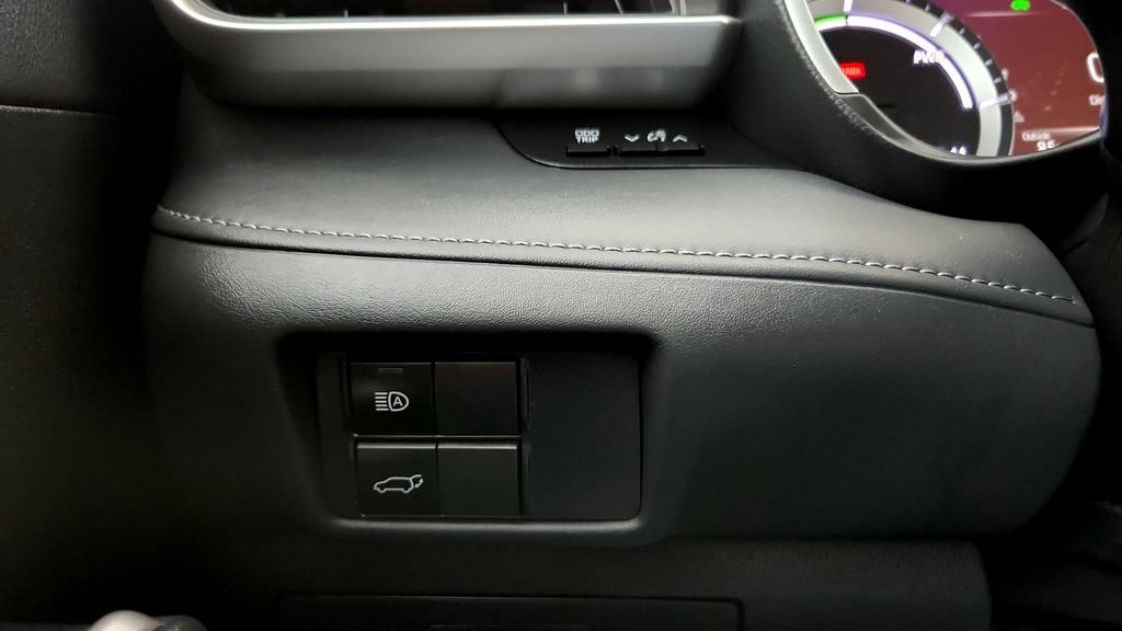 Used 2024 Toyota Highlander XLE AWD/4WD image 34