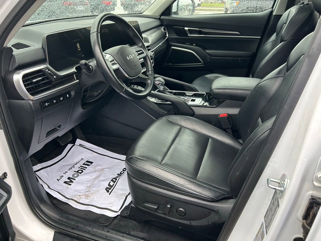 Used 2025 Kia Telluride S AWD/4WD image 11