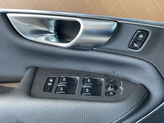 Used 2023 Volvo XC90 B6 Plus w/ Protection Package Premier image 35