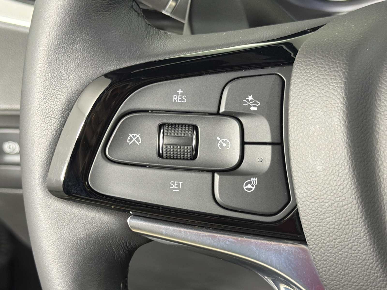 Certified 2023 Buick Enclave Avenir FWD image 27