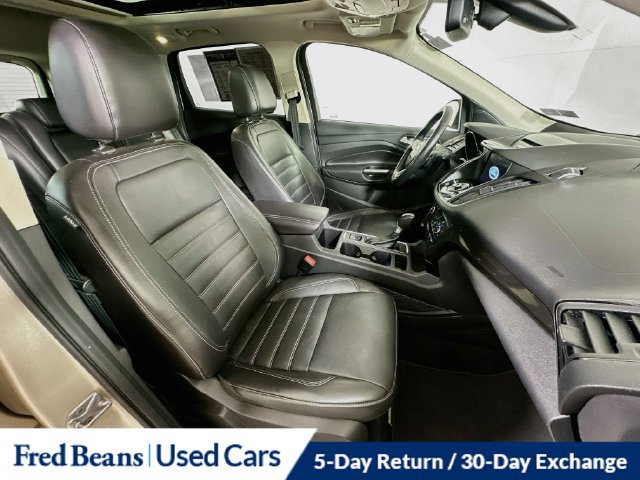 Used 2017 Ford Escape Titanium AWD/4WD image 35