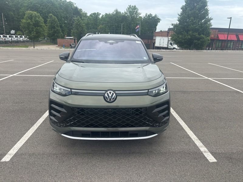New 2026 Volkswagen Tiguan SEL R-Line AWD/4WD image 8