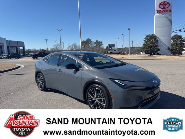 Used 2024 Toyota Prius XLE image 1