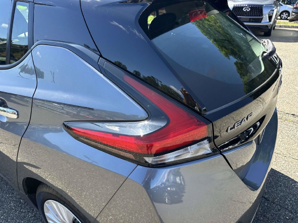 Certified 2023 Nissan Leaf S FWD image 10