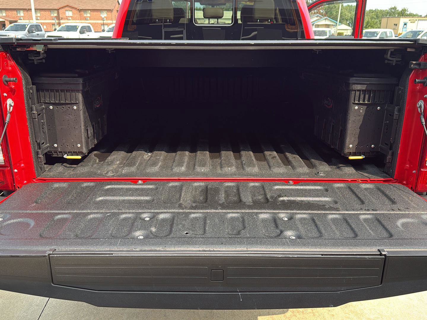 Used 2021 Ford F250 Lariat w/ Tremor Off-Road Package image 22