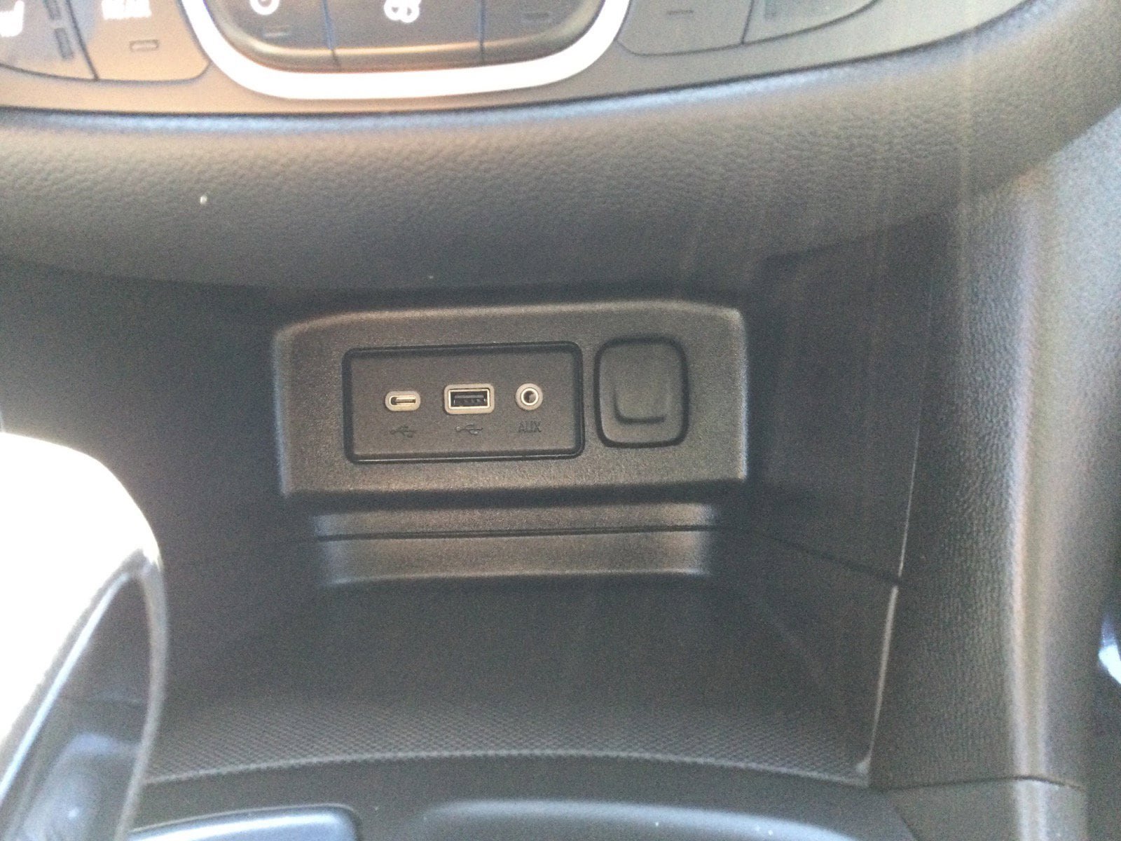 Used 2023 Chevrolet Equinox LT FWD image 18