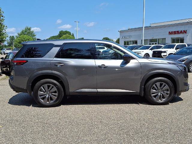 Certified 2025 Nissan Pathfinder S AWD/4WD image 9