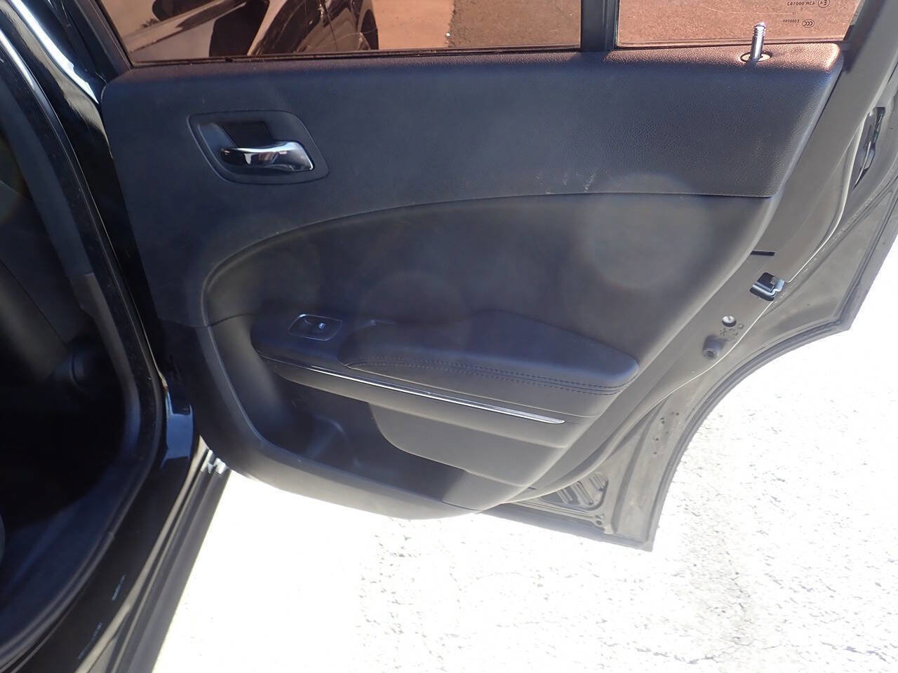 Used 2013 Dodge Charger SE image 26