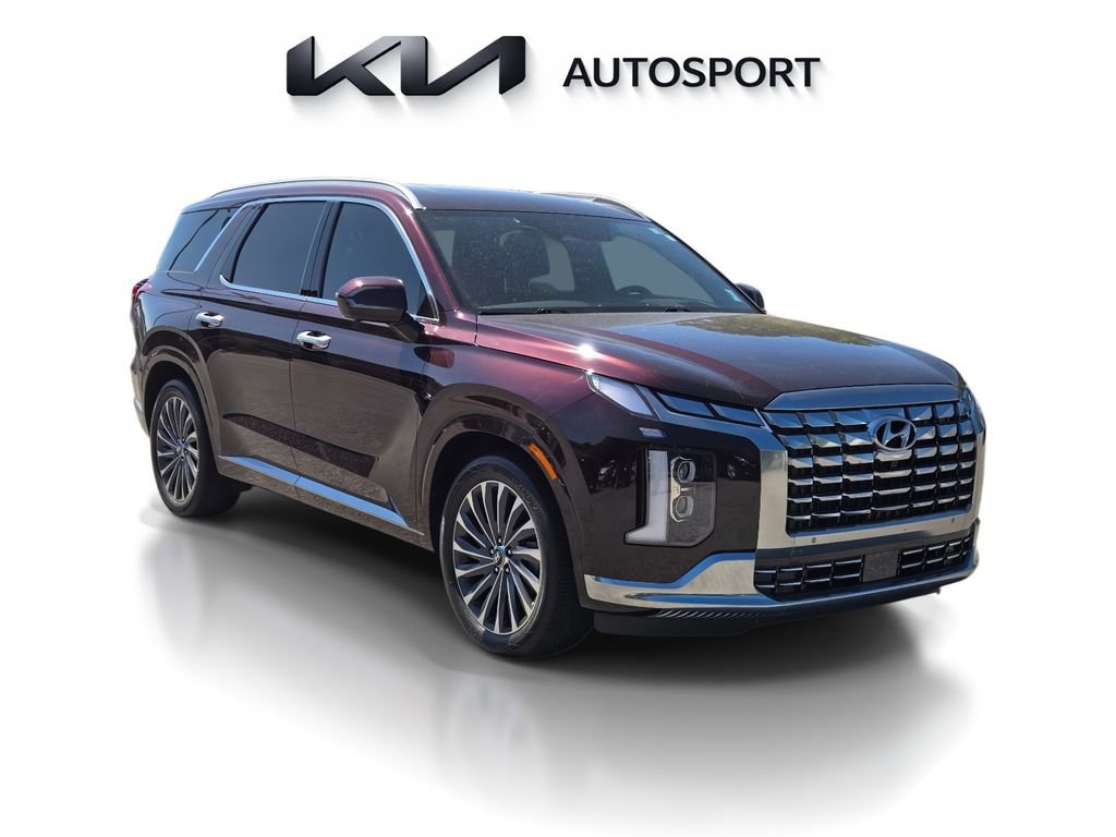 Used 2024 Hyundai Palisade Calligraphy FWD image 3