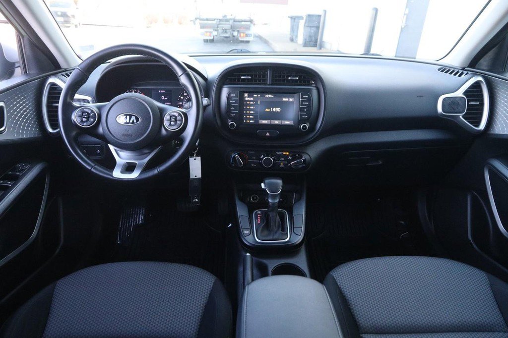 Used 2020 Kia Soul X-Line image 17