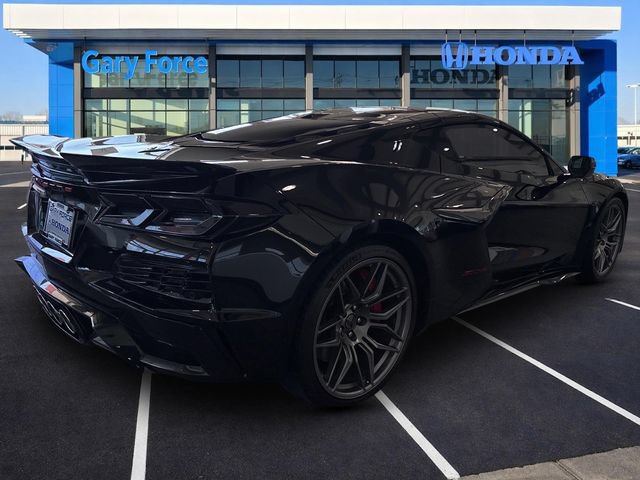 Used 2024 Chevrolet Corvette Z06 RWD image 2