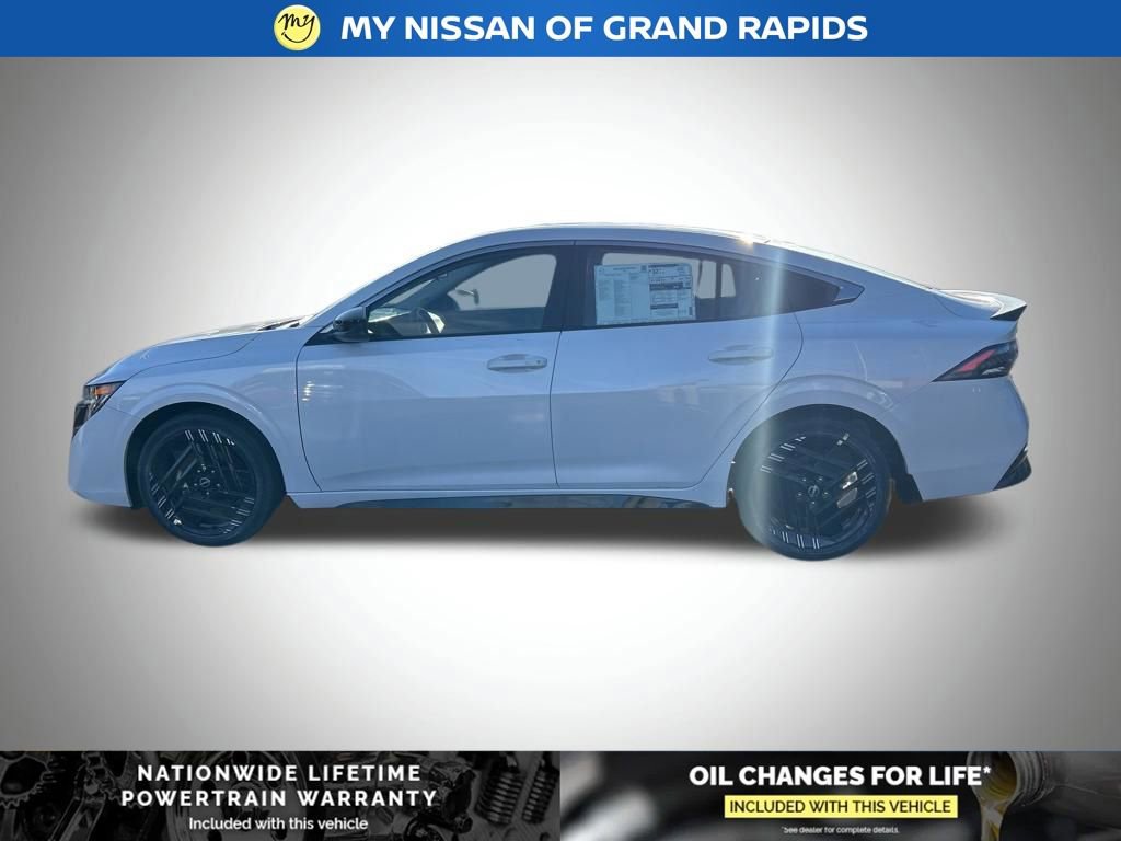 New 2026 Nissan Sentra SR w/ Floor Mat Package FWD image 2