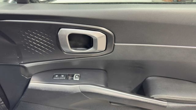 Used 2022 Kia Sorento S FWD image 14