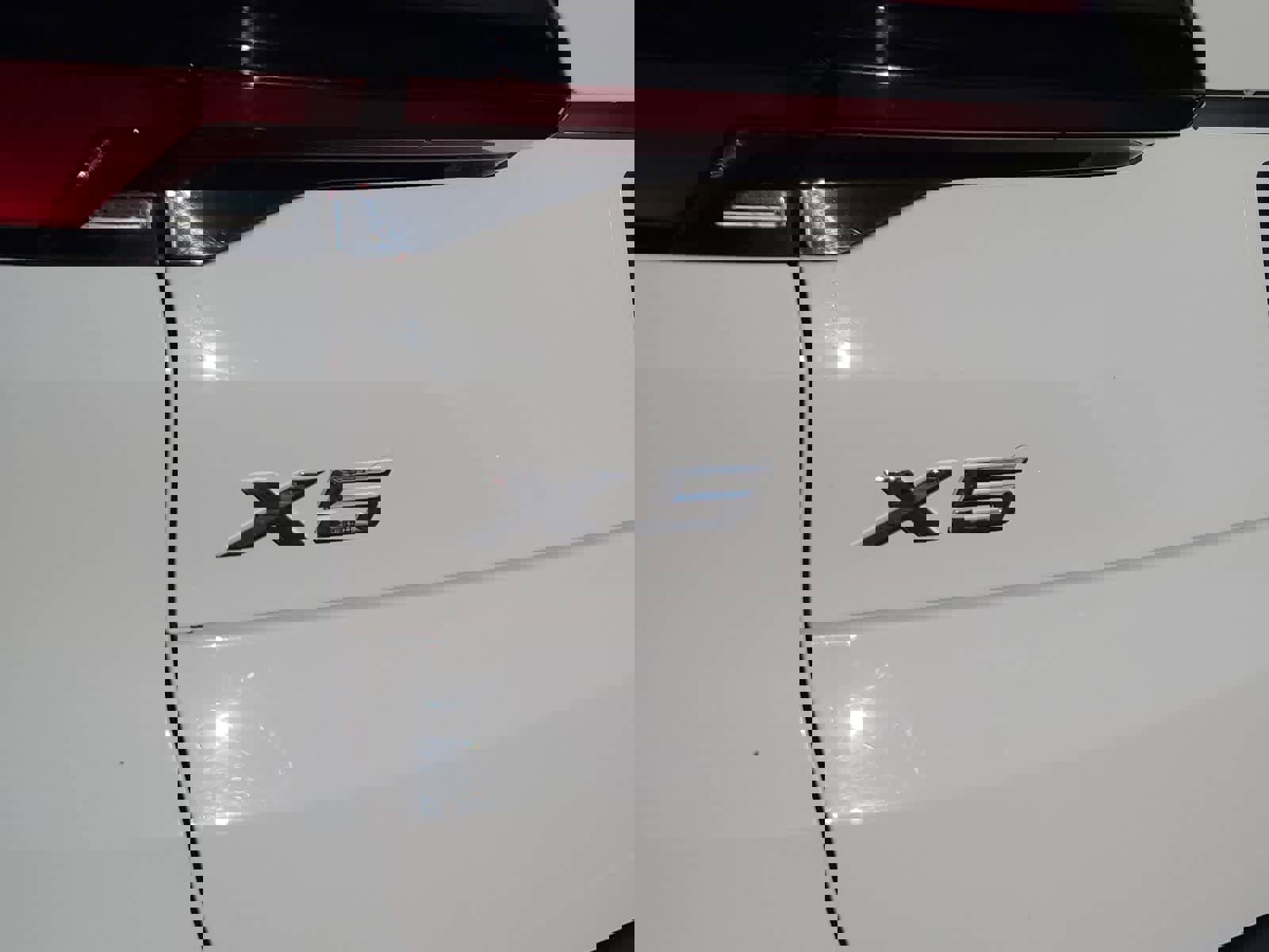 Used 2024 BMW X5 xDrive50e image 15