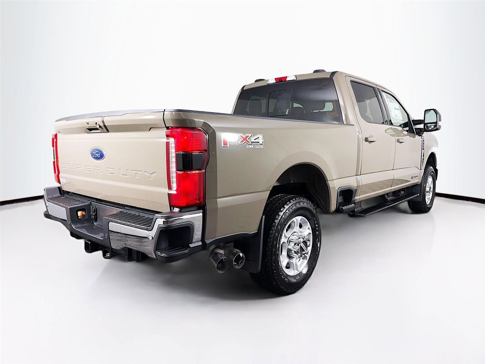 New 2026 Ford F350 XLT w/ XLT Premium Package image 7