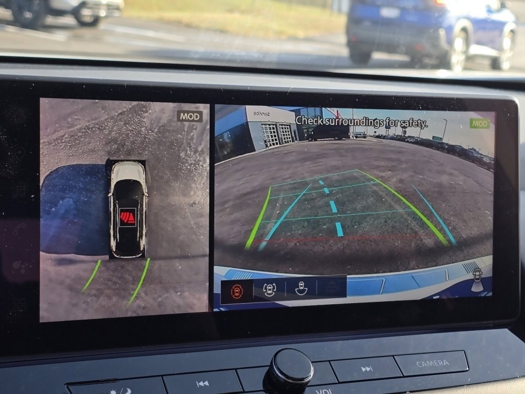 New 2026 Nissan Rogue Platinum image 8