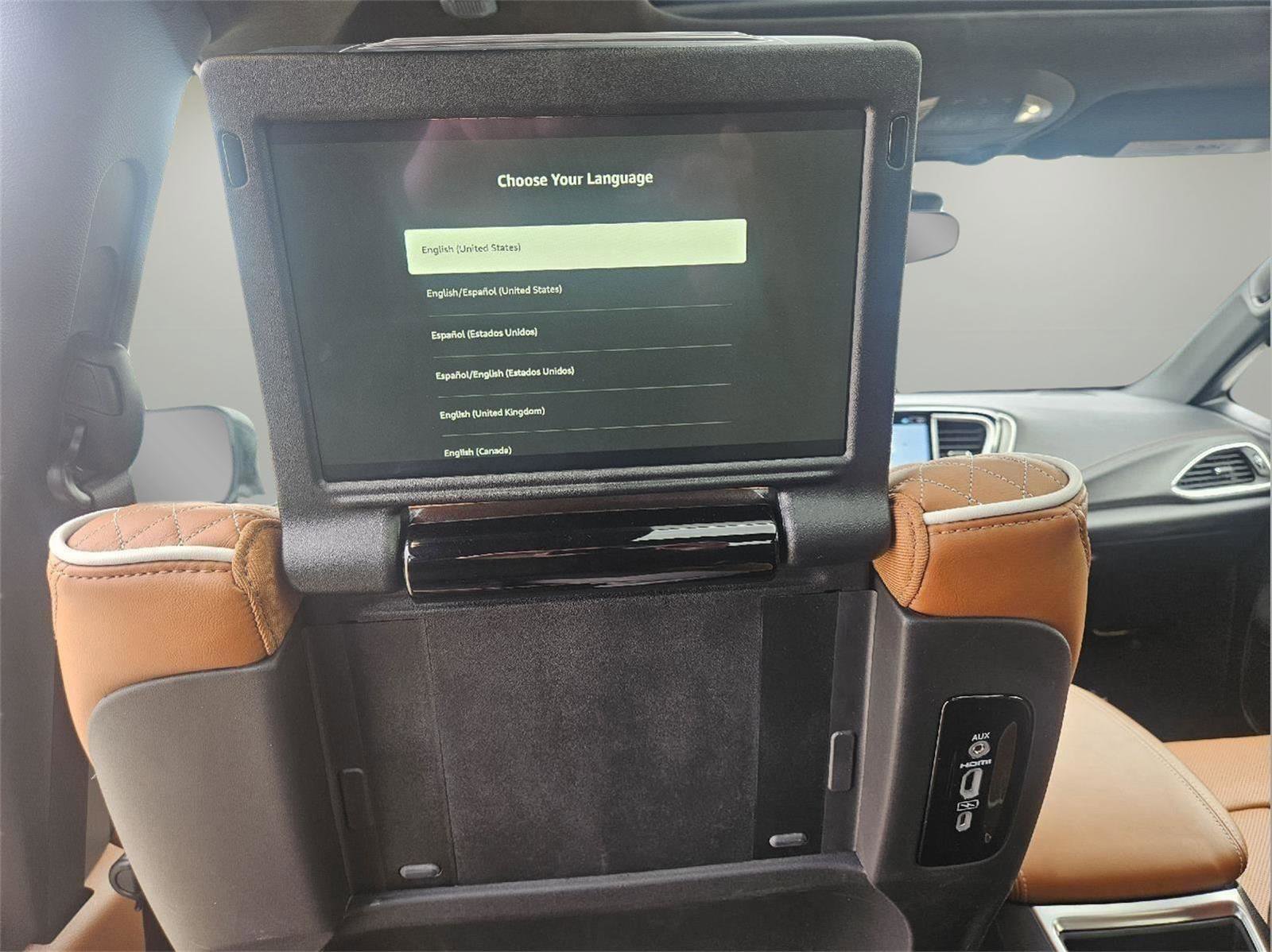 Used 2025 Chrysler Pacifica Pinnacle image 46