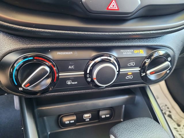 Used 2025 Kia Soul LX FWD image 15