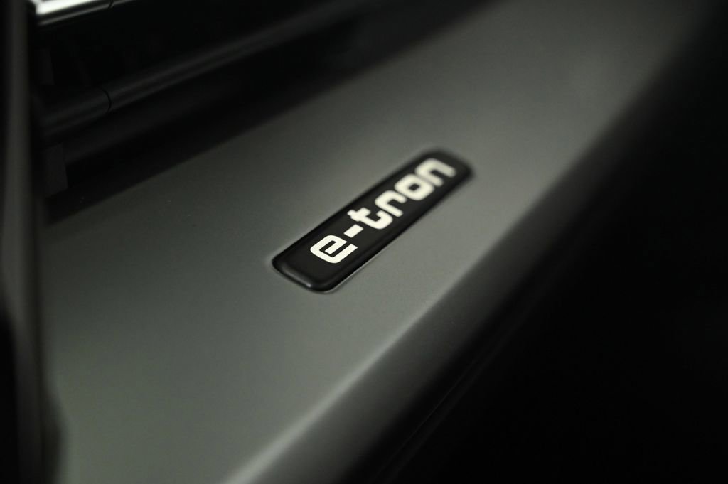 New 2026 Audi Q4 e-tron Premium Plus image 20