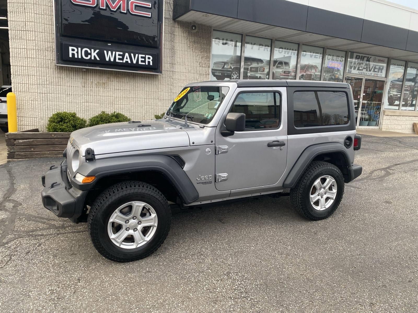 Used 2018 Jeep Wrangler Sport AWD/4WD image 3