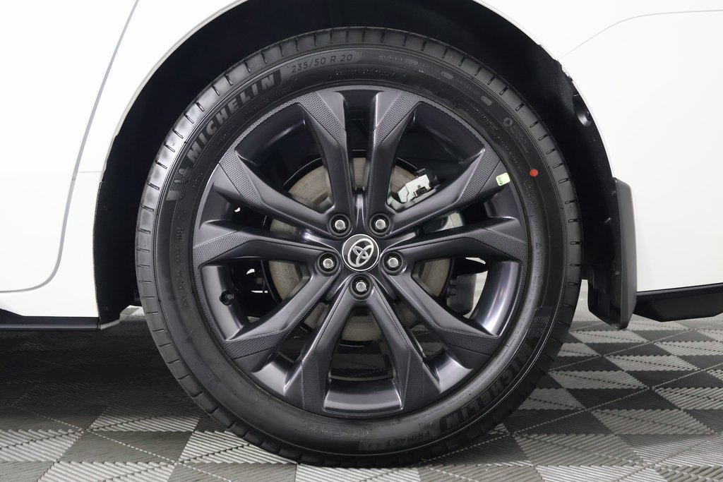New 2026 Toyota Sienna XSE FWD image 11