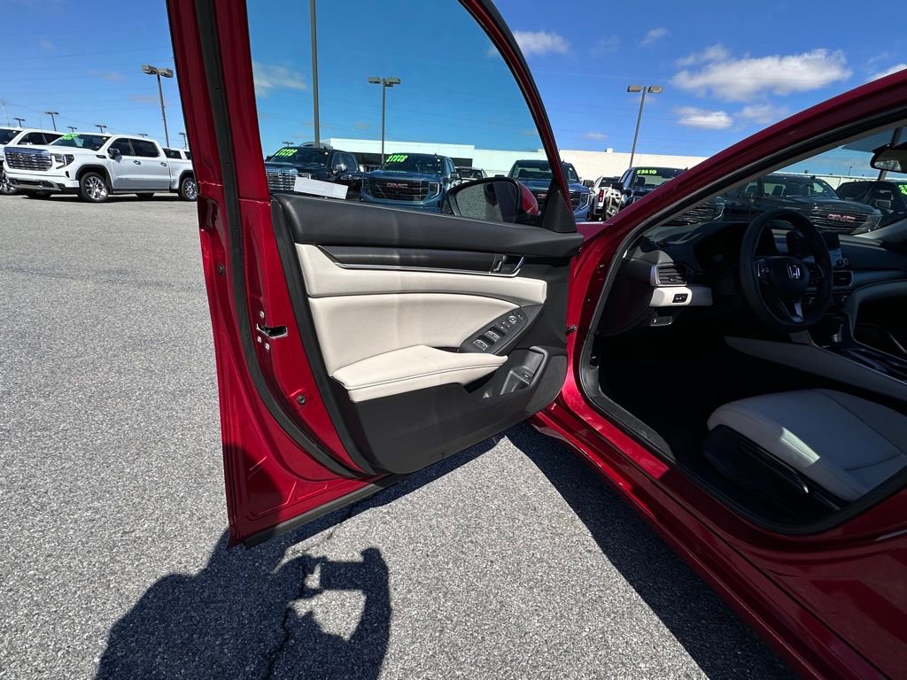 Used 2020 Honda Accord LX image 19