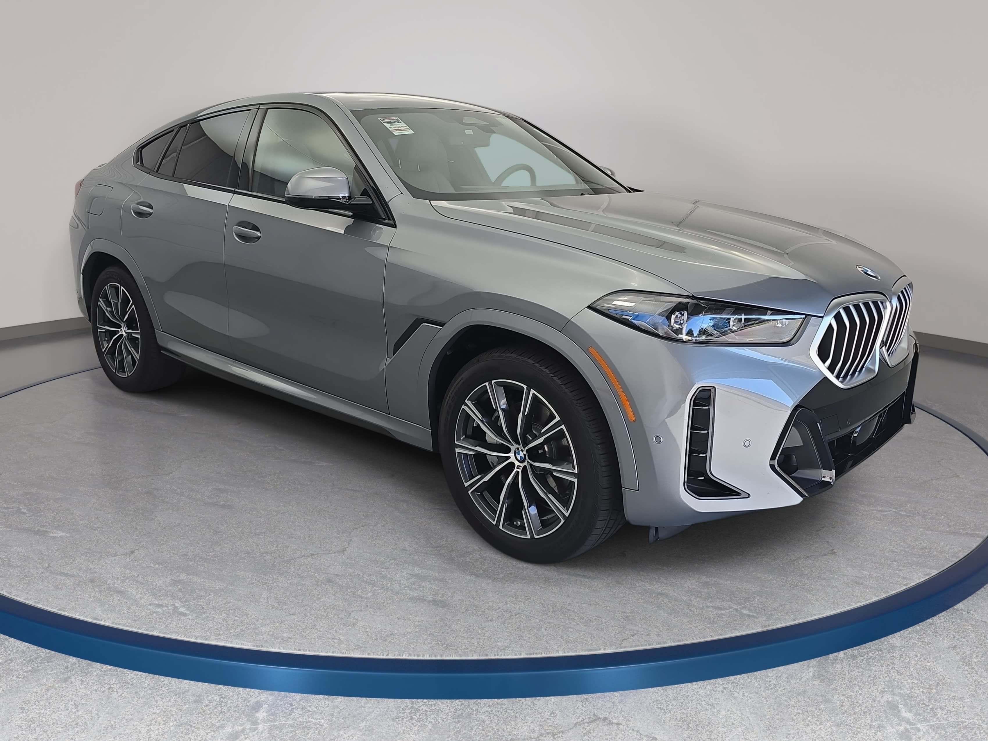 Used 2025 BMW X6 xDrive40i AWD/4WD image 3