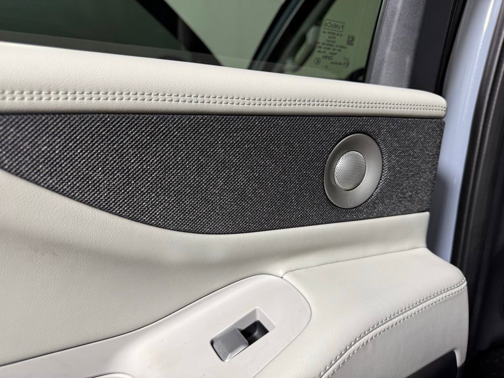 Certified 2025 Lincoln Navigator Reserve image 49