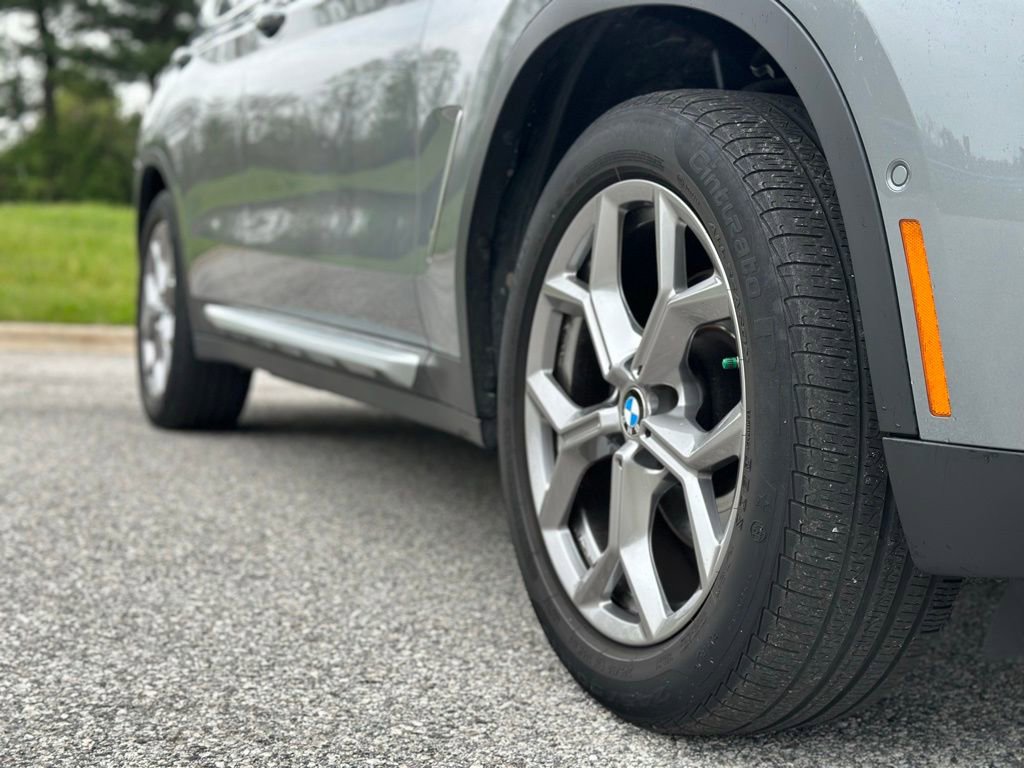 Certified 2024 BMW X3 xDrive30i w/ Premium Package w/ZPA AWD/4WD image 11