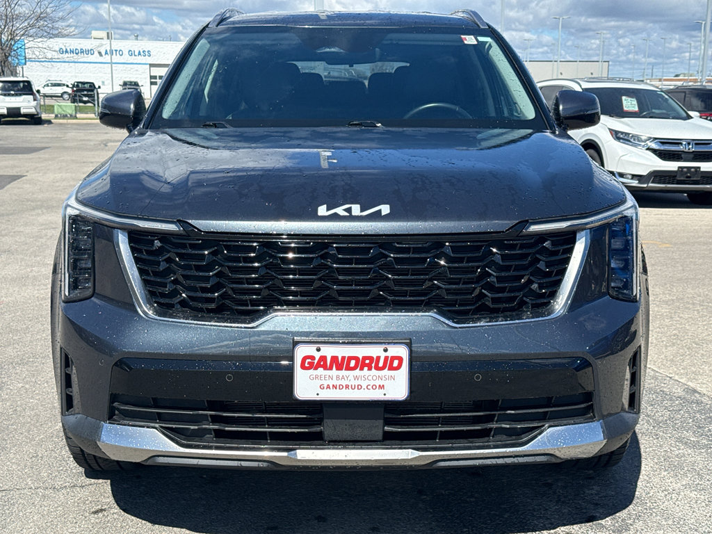 Used 2024 Kia Sorento S AWD/4WD image 3