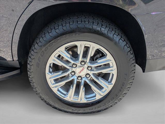 Used 2023 GMC Yukon SLT AWD/4WD image 26