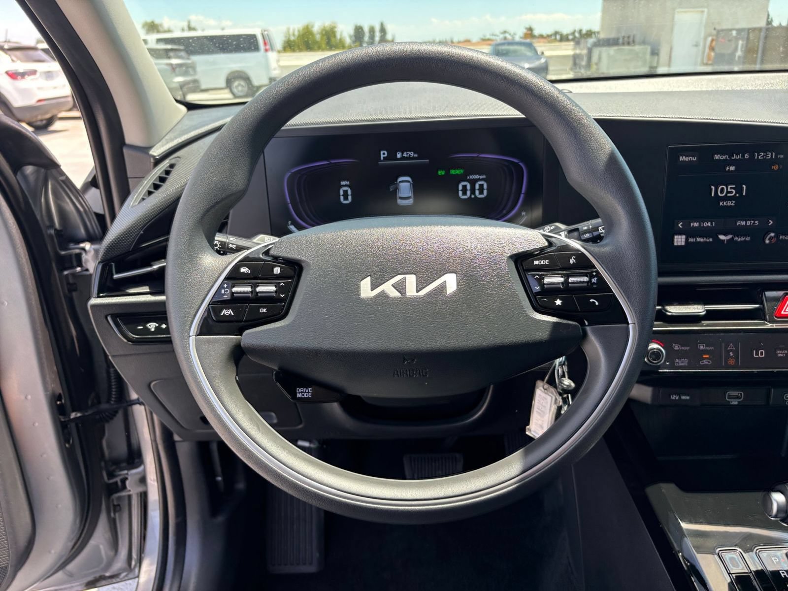 Used 2026 Kia Niro LX FWD image 25