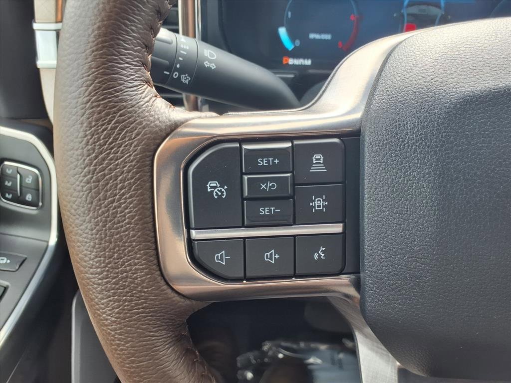 Used 2025 Ford F350 King Ranch w/ Chrome Package image 15